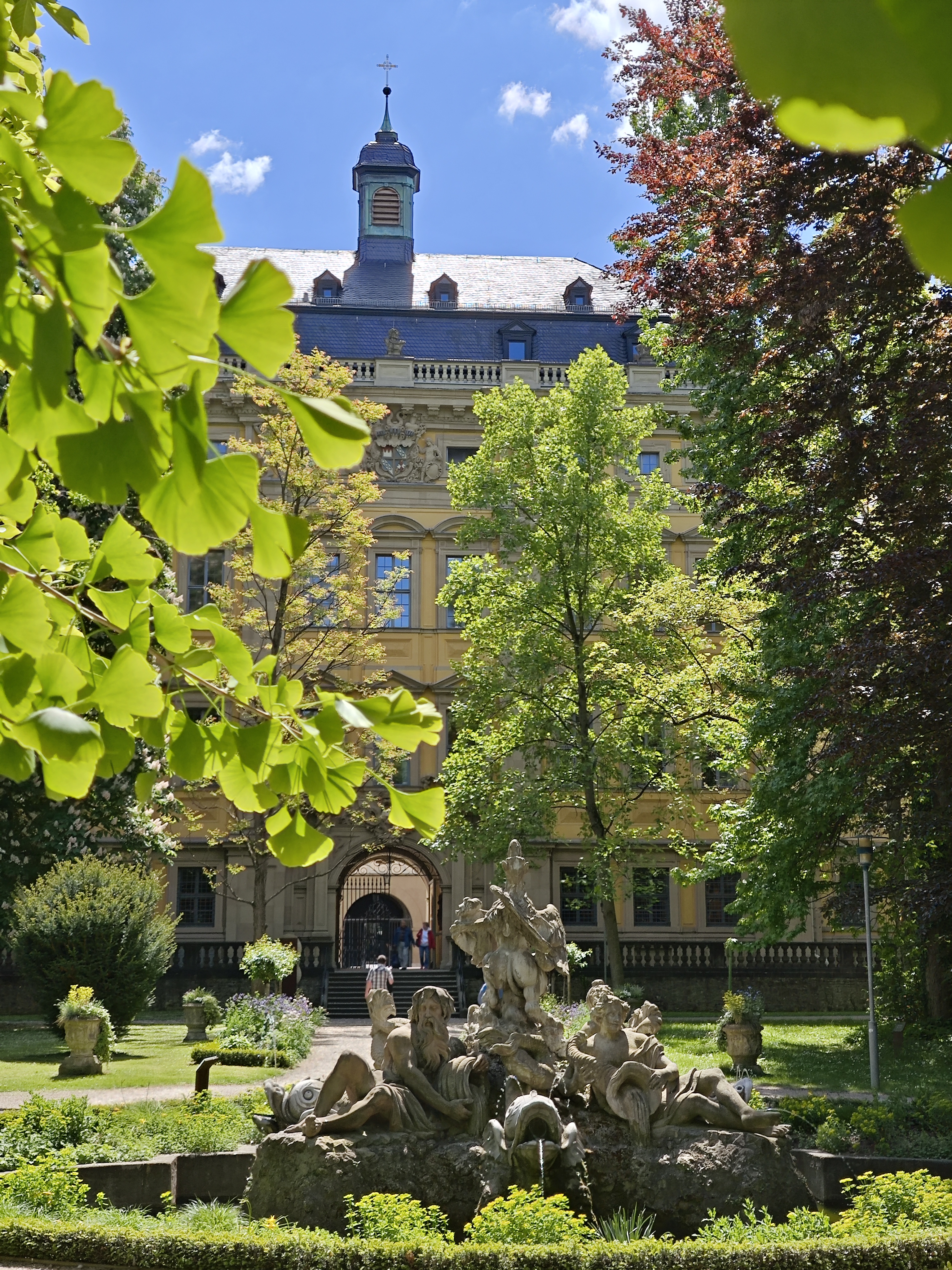 Mit Sicherheit gut versorgt! - Würzburg und seine Spitäler
